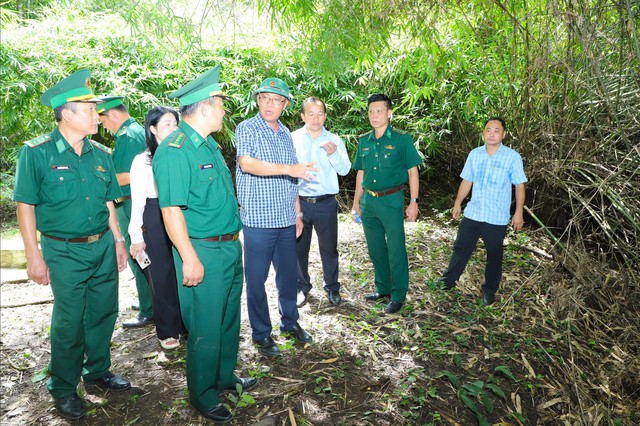 Lãnh đạo tỉnh Lâm Đồng khảo sát thực tế, chỉ đạo công tác biên giới đất liền - Ảnh 1.