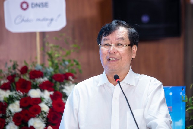 TS.Trần Công Phàn: Đưa cuộc sống vào nghị quyết - Ảnh 2.