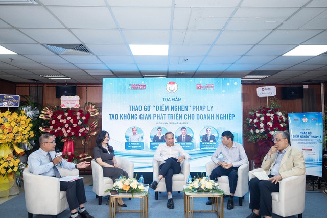 Tổng thuật Tọa đàm "Tháo gỡ điểm nghẽn pháp lý tạo không gian phát triển cho doanh nghiệp"- Ảnh 12.