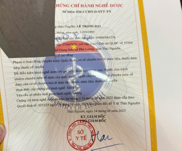 Triệt phá đường dây làm hàng chục nghìn giấy tờ giả- Ảnh 1.
