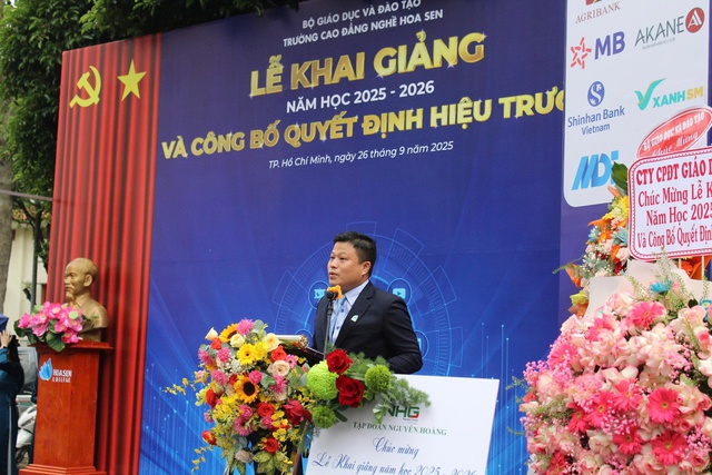 Trường Cao đẳng Nghề Hoa Sen long trọng tổ chức Lễ Khai giảng năm học 2025 – 2026 và Công bố Quyết định bổ nhiệm Hiệu trưởng - Ảnh 1.