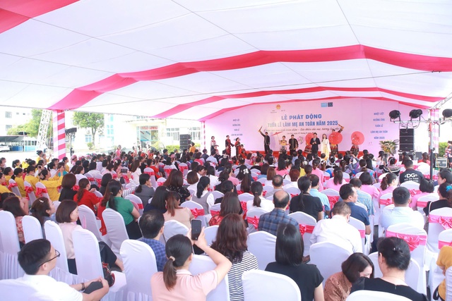 Huy động mọi nguồn lực cho công tác chăm sóc sức khỏe bà mẹ và trẻ em- Ảnh 2.