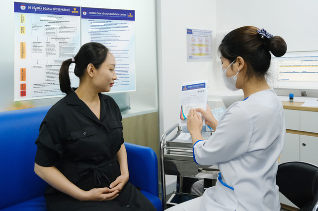 Việt Nam lần đầu có vắc xin phòng virus hợp bào hô hấp RSV, tiêm cho mẹ bầu bảo vệ trẻ sơ sinh- Ảnh 1. Việt Nam lần đầu có vắc xin phòng virus hợp bào hô hấp RSV, tiêm cho mẹ bầu bảo vệ trẻ sơ sinh- Ảnh 1.