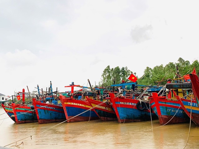 Phó Thủ tướng Trần Hồng Hà nhấn mạnh phải đặt an toàn tính mạng của người dân lên trên hết- Ảnh 3.