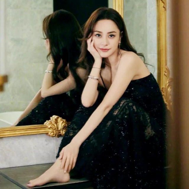 "Ngọc nữ màn ảnh" sụp đổ hình tượng sau 1 đêm vì lộ ảnh riêng tư, cuộc sống hiện tại ra sao? - Ảnh 2.