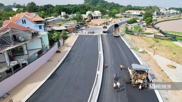 Đường ven sông Đồng Nai đang tăng tốc về đích - Ảnh 8.