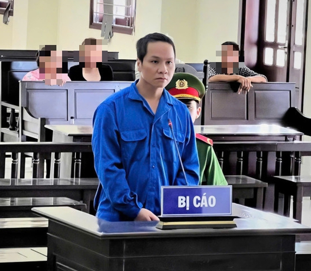 Dùng kéo "nói chuyện" với bạn nhậu, bị cáo lãnh 8 năm tù- Ảnh 1. Dùng kéo "nói chuyện" với bạn nhậu, bị cáo lãnh 8 năm tù- Ảnh 1.