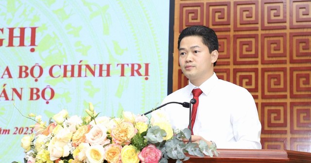 Thủ tướng bổ nhiệm 8 lãnh đạo các bộ, ngành - Ảnh 2.