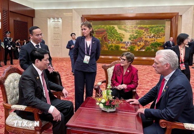Chủ tịch nước Lương Cường gặp gỡ lãnh đạo nhiều nước tại Trung Quốc- Ảnh 2. Chủ tịch nước Lương Cường gặp gỡ lãnh đạo nhiều nước tại Trung Quốc- Ảnh 2.