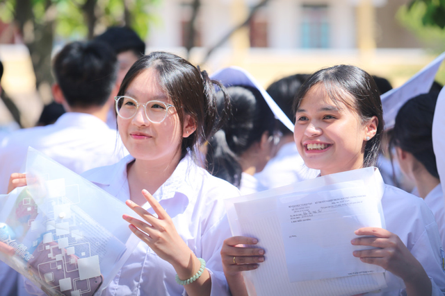 Nhiều trường đại học xét tuyển bổ sung 2025, 15 điểm đã đỗ - Ảnh 1.