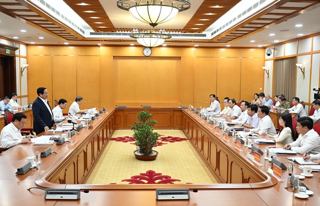 Bộ Chính trị cho ý kiến đề án nhân sự Đại hội Đảng bộ tỉnh An Giang, Lâm Đồng - Ảnh 1.
