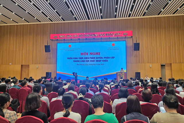 Phân cấp, phân quyền giúp giảm chi phí XNK hàng hóa- Ảnh 1.
