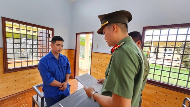 Khởi tố 2 anh em chiếm đoạt hơn 80 tỷ đồng của hàng trăm nghìn người- Ảnh 1. Khởi tố 2 anh em chiếm đoạt hơn 80 tỷ đồng của hàng trăm nghìn người- Ảnh 1.