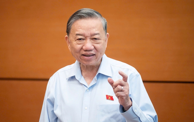 Bộ Chính trị: Vận hành 2 dự án điện hạt nhân Ninh Thuận vào 2030 - 2035 - Ảnh 1.