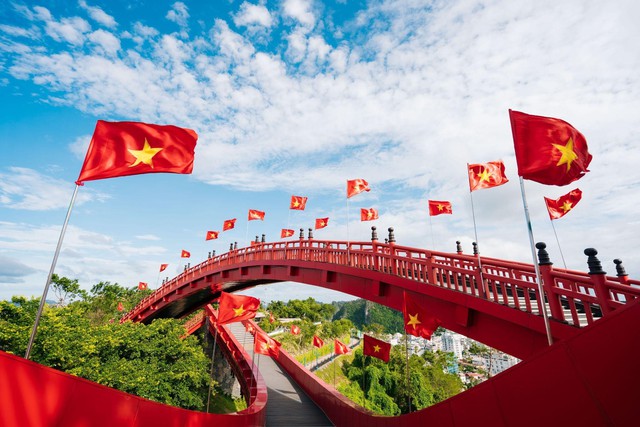 Du khách Việt và quốc tế vui Tết Độc lập 2/9 tại Sun Paradise Land ba miền - Ảnh 3.