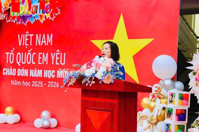Lễ khai giảng tại ngôi trường từng được Bác Hồ đến thăm- Ảnh 4. Lễ khai giảng tại ngôi trường từng được Bác Hồ đến thăm- Ảnh 4.