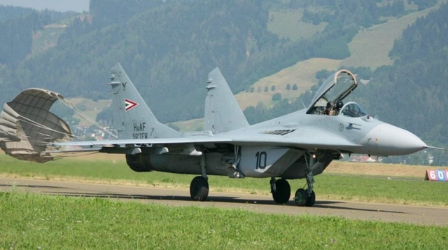 Các bộ phận quan trọng của tiêm kích MiG-29 “mất tích”, Hungary khẩn trương điều tra- Ảnh 1.