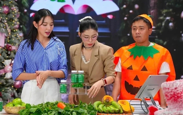 Hoa hậu Nguyễn Thúc Thùy Tiên được bố nộp tiền tỷ khắc phục hậu quả- Ảnh 3. Hoa hậu Nguyễn Thúc Thùy Tiên được bố nộp tiền tỷ khắc phục hậu quả- Ảnh 3.