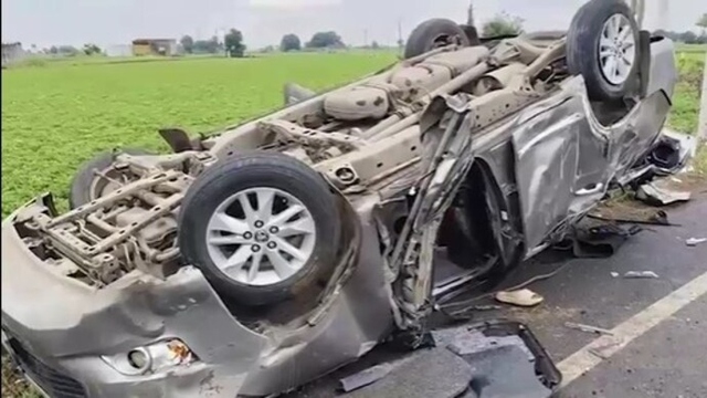 Ô tô mất lái lật trên đường cao tốc khiến 3 sinh viên tử vong- Ảnh 1. Ô tô mất lái lật trên đường cao tốc khiến 3 sinh viên tử vong- Ảnh 1.