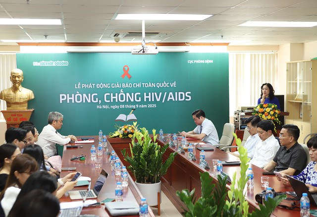 Phát động "Giải Báo chí toàn quốc về HIV/AIDS năm 2025" - Ảnh 1.