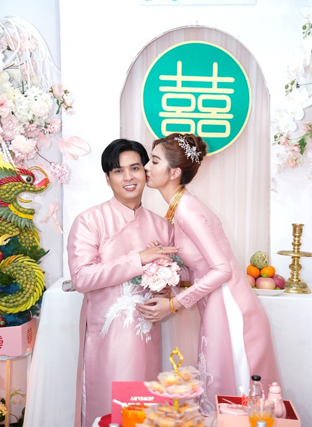 Nam ca sĩ Hồ Quang Hiếu chuẩn bị tổ chức đám cưới với vợ kém 17 tuổi - Ảnh 3.