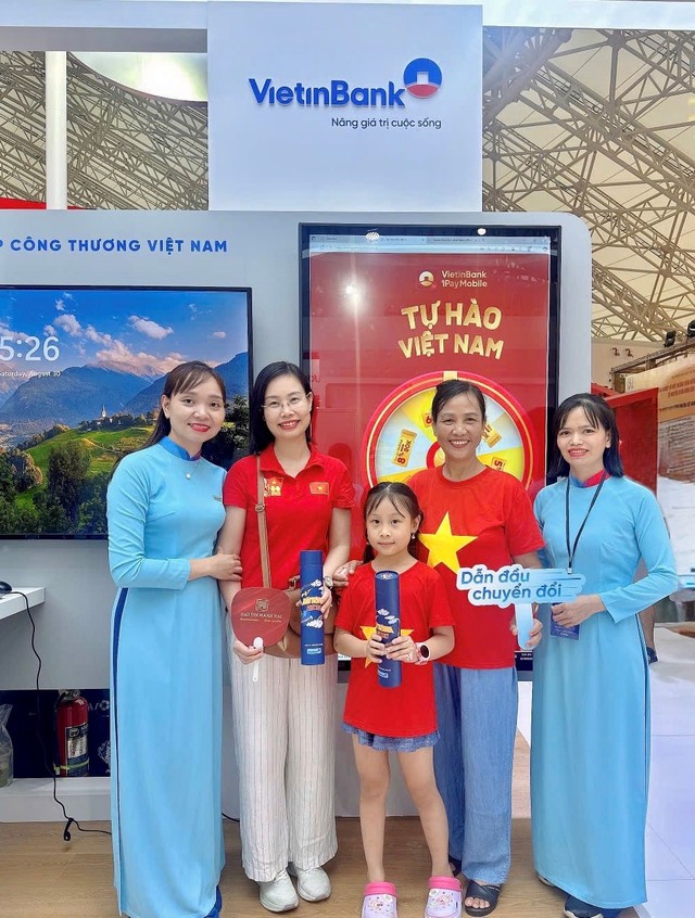 Điểm check-in nhận quà “cực chất” tại Triển lãm 80 năm thành tựu đất nước - Ảnh 6.