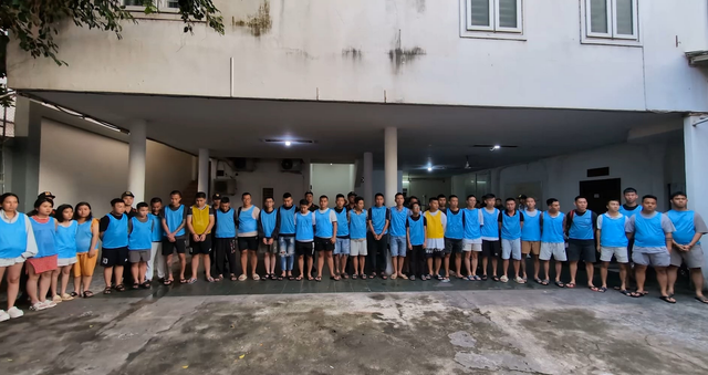 Bắt &ldquo;hiệp sĩ&rdquo; Nguyễn Thanh Hải v&agrave; 40 đối tượng do li&ecirc;n quan đường d&acirc;y cưỡng đoạt t&agrave;i sản n&uacute;p b&oacute;ng giải cứu nạn nh&acirc;n ở Campuchia- Ảnh 2.