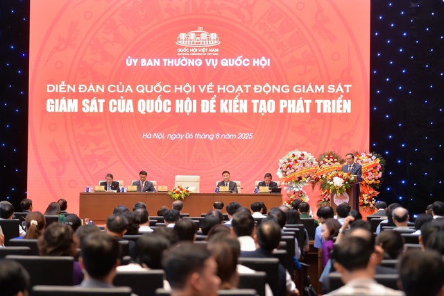 10 sự kiện, hoạt động tiêu biểu của Quốc hội năm 2025- Ảnh 3. 10 sự kiện, hoạt động tiêu biểu của Quốc hội năm 2025- Ảnh 3.