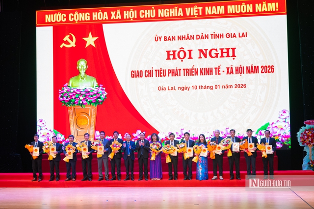 Chủ tịch UBND tỉnh Gia Lai: Năm 2026 l&agrave; nền tảng, hướng tới mục ti&ecirc;u tăng trưởng 2 con số- Ảnh 5.