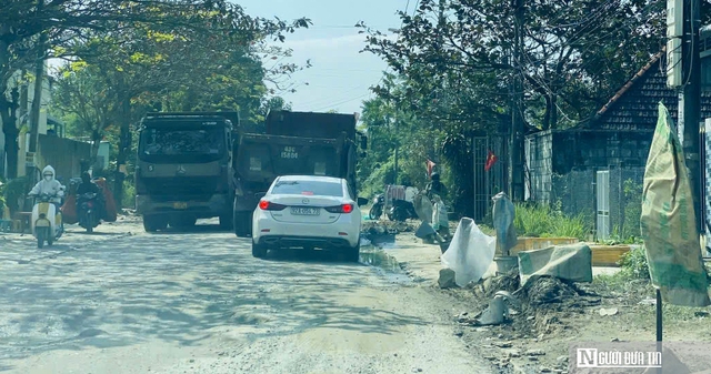 Đ&agrave; Nẵng: Đường tỉnh oằn m&igrave;nh g&aacute;nh xe tải nặng, lo mấtban to&agrave;n giao th&ocirc;ng- Ảnh 5.