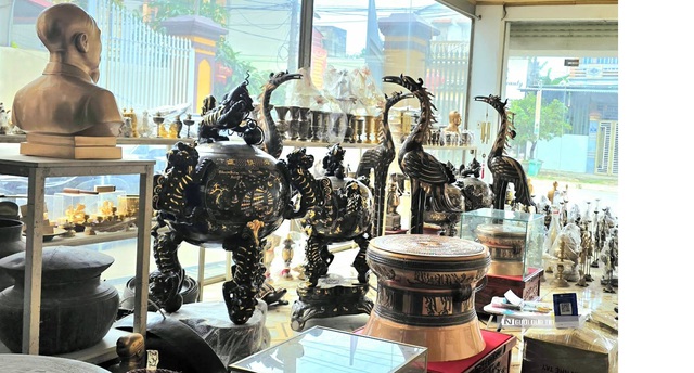 Về l&agrave;ng Tr&agrave; Đ&ocirc;ng nơi c&oacute; chiếc trống đồng lớn nhất Việt Nam dịp cận Tết- Ảnh 6.