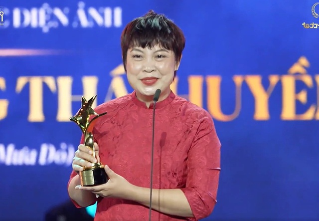 Giải Ngôi sao xanh 2025: Phim "Mưa đỏ" giành thắng lợi lớn- Ảnh 3. Giải Ngôi sao xanh 2025: Phim "Mưa đỏ" giành thắng lợi lớn- Ảnh 3.