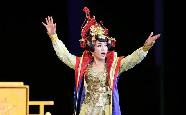 Minh tinh Lưu Hiểu Kh&aacute;nh t&aacute;i diễn vai V&otilde; Tắc Thi&ecirc;n lần thứ 5 ở tuổi 76- Ảnh 4.