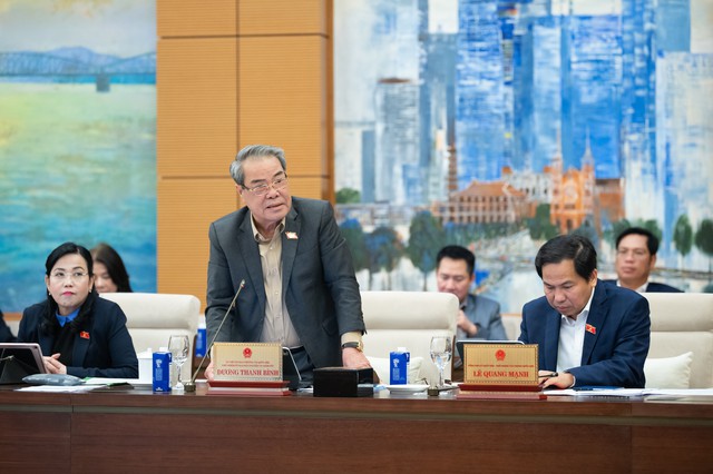 Sớm điều chỉnh tiền lương để ổn định đời sống cho cán bộ, công chức- Ảnh 1. Sớm điều chỉnh tiền lương để ổn định đời sống cho cán bộ, công chức- Ảnh 1.