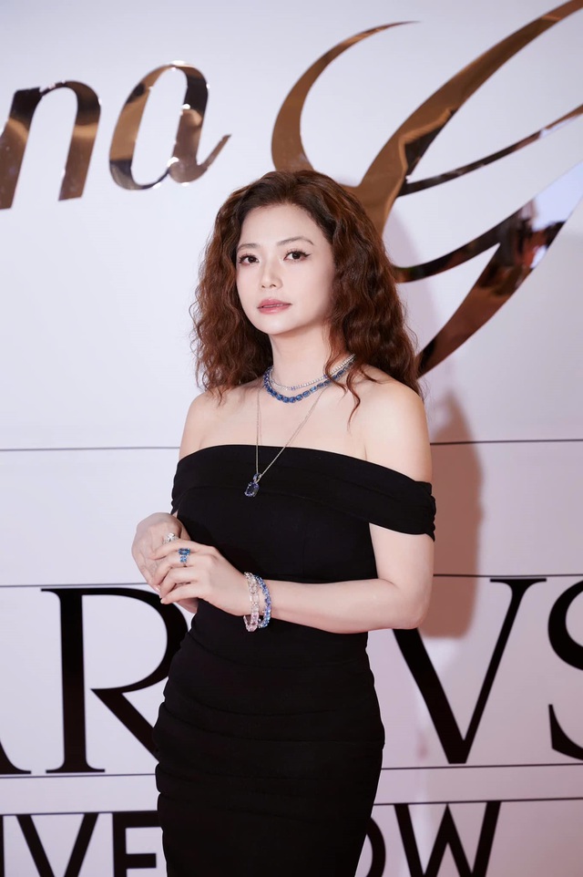 Mỹ nh&acirc;n hot nhất phim giờ v&agrave;ng VTV: Khoe sắc v&oacute;c đ&aacute;ng ngưỡng mộ ở tuổi 45  - Ảnh 4.