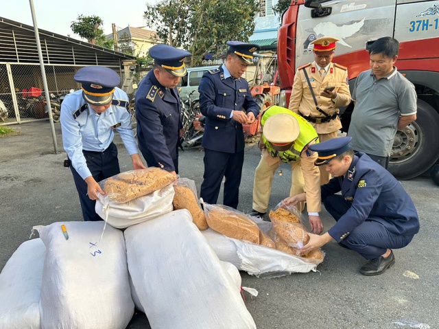 Ngăn chặn thực phẩm bẩn &ldquo;x&acirc;m nhập&rdquo; thị trường trước Tết Nguy&ecirc;n đ&aacute;n- Ảnh 3.