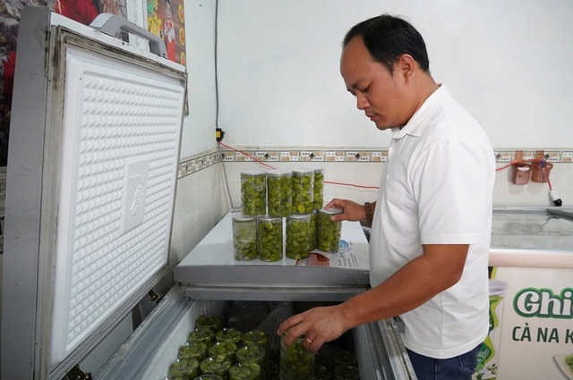 Bỏ việc về qu&ecirc;, anh n&ocirc;ng d&acirc;n biến thứ tưởng bỏ đi th&agrave;nh "mỏ v&agrave;ng" thu l&atilde;i 1 tỷ/năm - Ảnh 2.