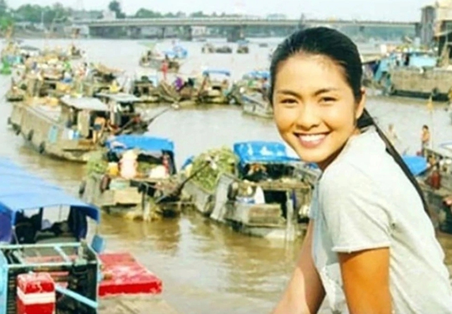 D&agrave;n sao phim Hương ph&ugrave; sa sau 20 năm: Người l&agrave;m d&acirc;u h&agrave;o m&ocirc;n, người h&ocirc;n nh&acirc;n hai lần đổ vỡ - Ảnh 1.