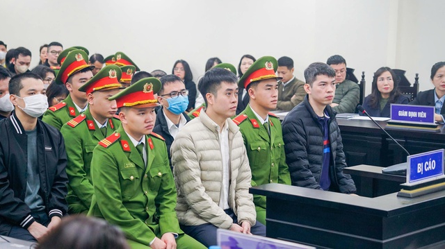 Tr&ugrave;m sữa giả Z Holding lĩnh &aacute;n  - Ảnh 1.