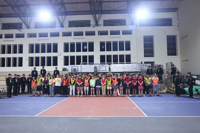 Triệt ph&aacute; đường d&acirc;y lừa đảo xuy&ecirc;n quốc gia, bắt 205 đối tượng - Ảnh 1.