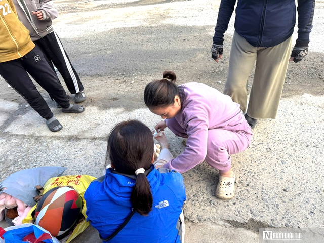 Đ&agrave; Nẵng: Sữa chữa khẩn cấp đường tỉnh oằn m&igrave;nh "g&aacute;nh" xe tải nặng sau th&ocirc;ng tin của Người Đưa Tin- Ảnh 3.