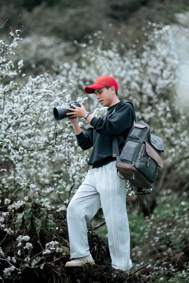 Hoa mận trắng đồi, dịch vụ chụp ảnh ở Mộc Ch&acirc;u v&agrave;o m&ugrave;a &ldquo;hốt bạc&rdquo;- Ảnh 2.