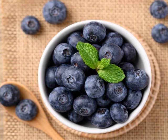 Những loại thực phẩm sau 40 tuổi n&ecirc;n ăn đều, gi&uacute;p tim khỏe, da mịn v&agrave; trẻ l&acirc;u tự nhi&ecirc;n - Ảnh 2.