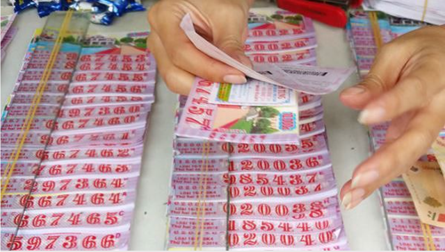 Tr&uacute;ng số th&agrave;nh tỷ ph&uacute;, người đ&agrave;n &ocirc;ng "lạc lối" trong bi kịch của cuộc đời- Ảnh 1.