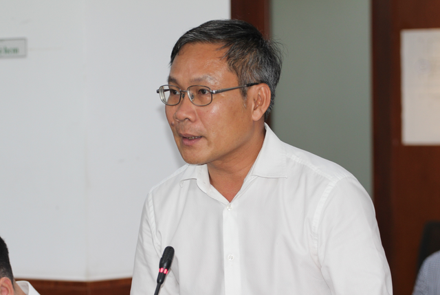 Điện lực Tp.HCM l&yacute; giải việc cột điện ở đường Chu Văn An chưa được di dời - Ảnh 1.