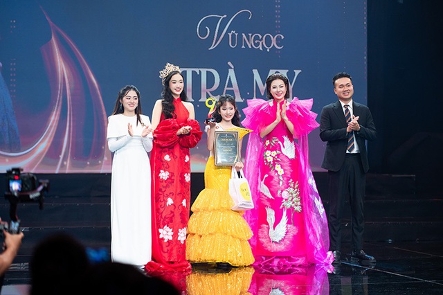 Thanh Hương l&agrave;m gi&aacute;m khảo, g&oacute;p tiếng n&oacute;i chuy&ecirc;n m&ocirc;n t&ocirc;n vinh thế hệ t&agrave;i năng nh&iacute; - Ảnh 1.