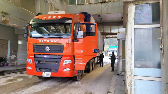 H&agrave; Tĩnh: Đấu tranh kh&ocirc;ng khoan nhượng với tội phạm ma t&uacute;y ở Cửa khẩu Cầu Treo - Ảnh 4.