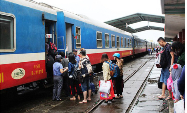 V&eacute; m&aacute;y bay Tết B&iacute;nh Ngọ 2026 tăng cao: Người d&acirc;n xoay xở bằng c&aacute;ch n&agrave;o để về qu&ecirc;? - Ảnh 1.