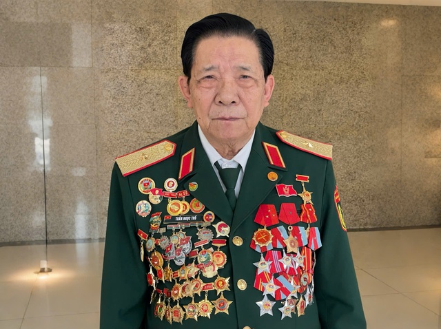 Người d&acirc;n Tp.HCM đặt trọn niềm tin, kỳ vọng v&agrave;o Đại hội XIV của Đảng- Ảnh 2.