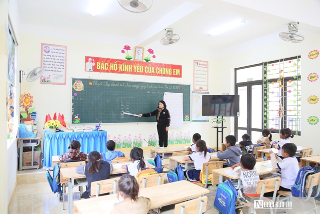 H&agrave;nh tr&igrave;nh hơn 65 năm bước ra từ hang đ&aacute; (1): Những đổi thay kỳ t&iacute;ch của người Rục - Ảnh 5.